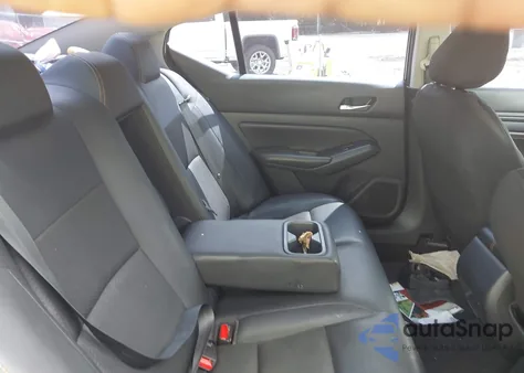 2019 Nissan Altima 2.5 Sr z USA, uszkodzony, nr VIN 1N4BL4CVXKC163812